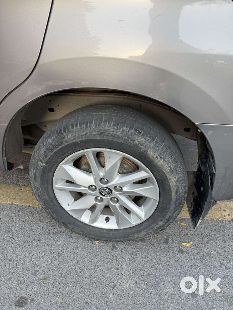 Toyota Innova Crysta