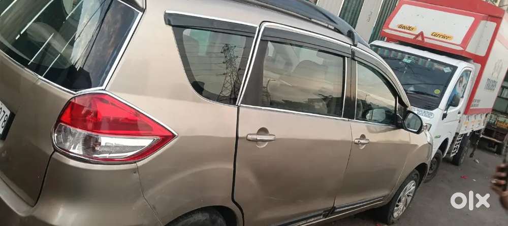Maruti Ertiga Vxi 2013