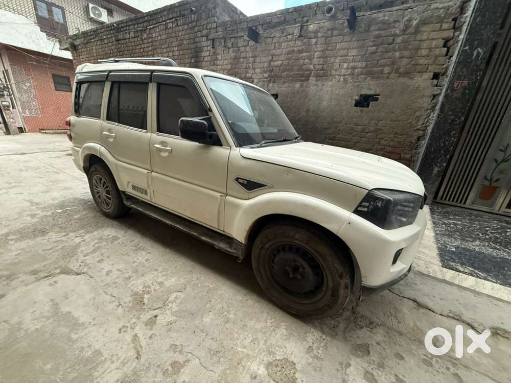 Mahindra Scorpio Classic 2018 Diesel 70000 Km Driven