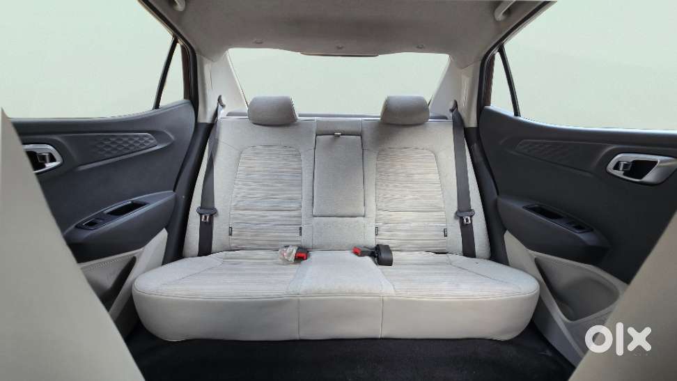 Hyundai Aura 1.0 Sx Plus Petrol, 2020, Petrol