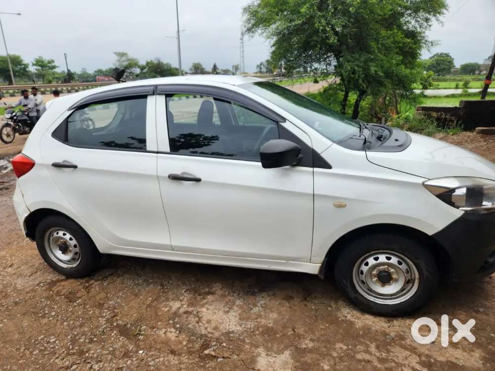 2017 Tata Tiago Revotron Xza