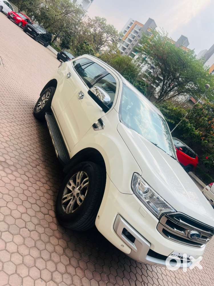 Ford Endeavour Diesel 43000 Km Driven, Titanium Sunroof