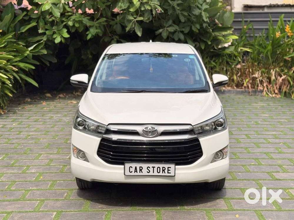 Toyota Innova Crysta 2.4 Vx Mt 8s, 2017, Diesel