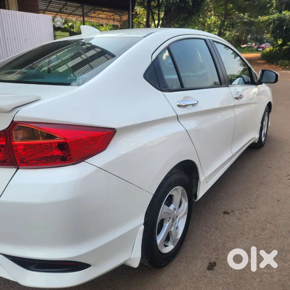 Honda City 1.5 Vx 2014 Top End Sunroof Button Start Full Condition
