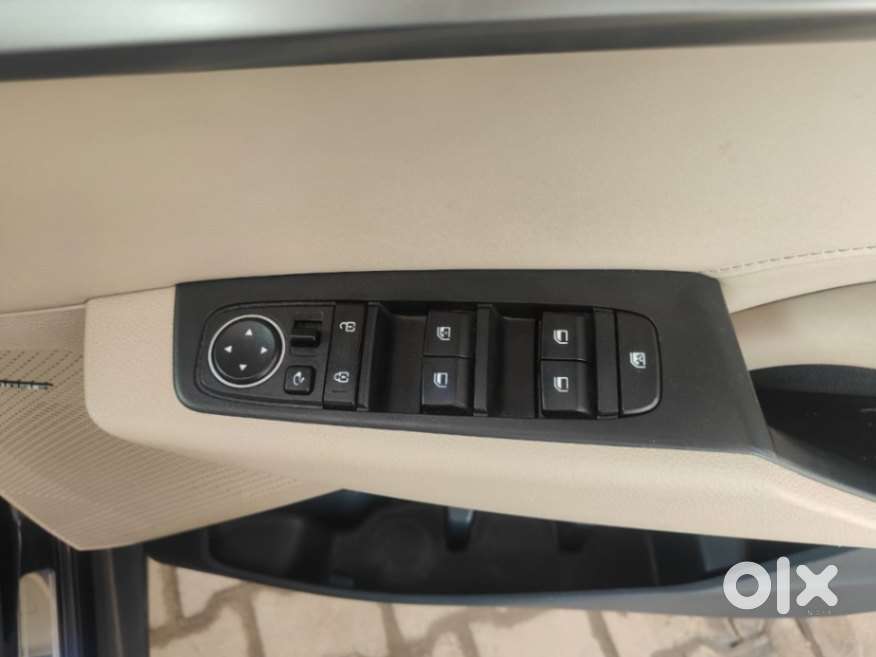 Kia Carens 1.4 Luxury Plus Dct 7 Str, 2023, Petrol