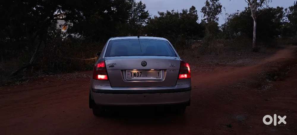 Skoda Laura 1.9 Ambiente 2008