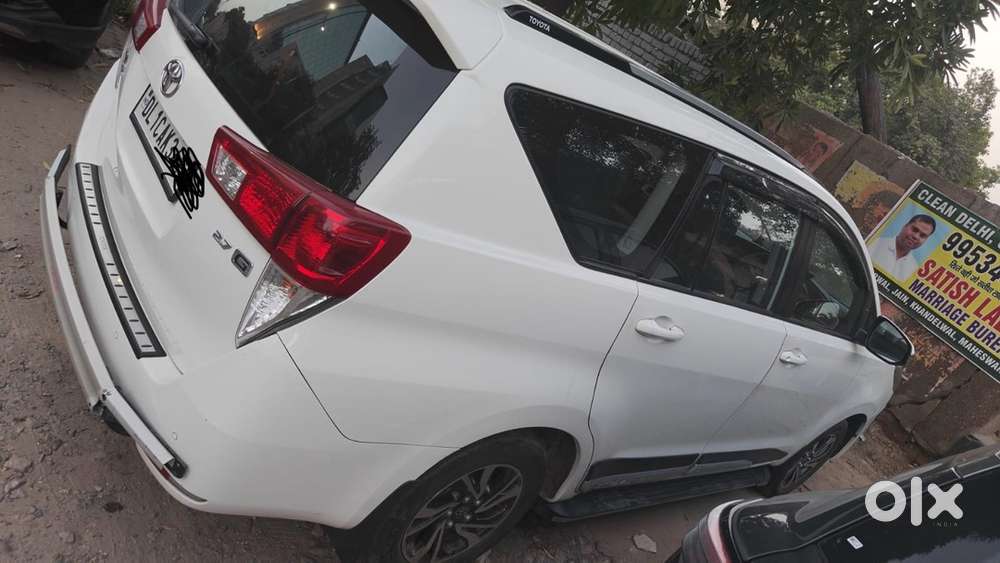 Toyota Innova Crysta 2022