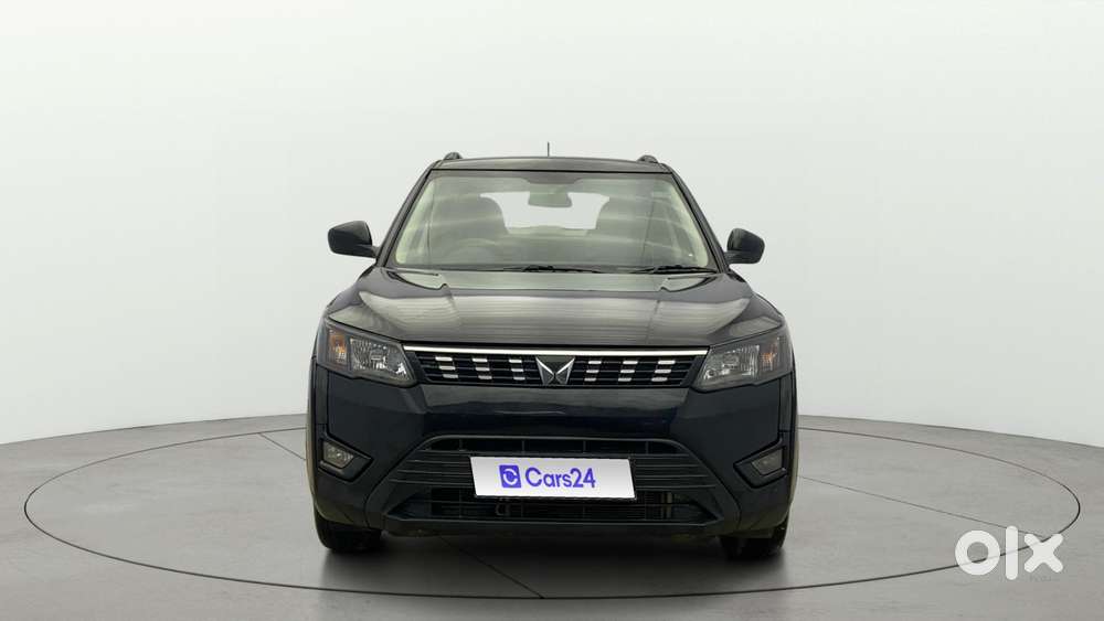 Mahindra Xuv300 W6, 2023, Petrol