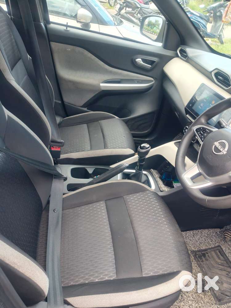 Nissan Magnite 1.0 Xv, 2023, Petrol