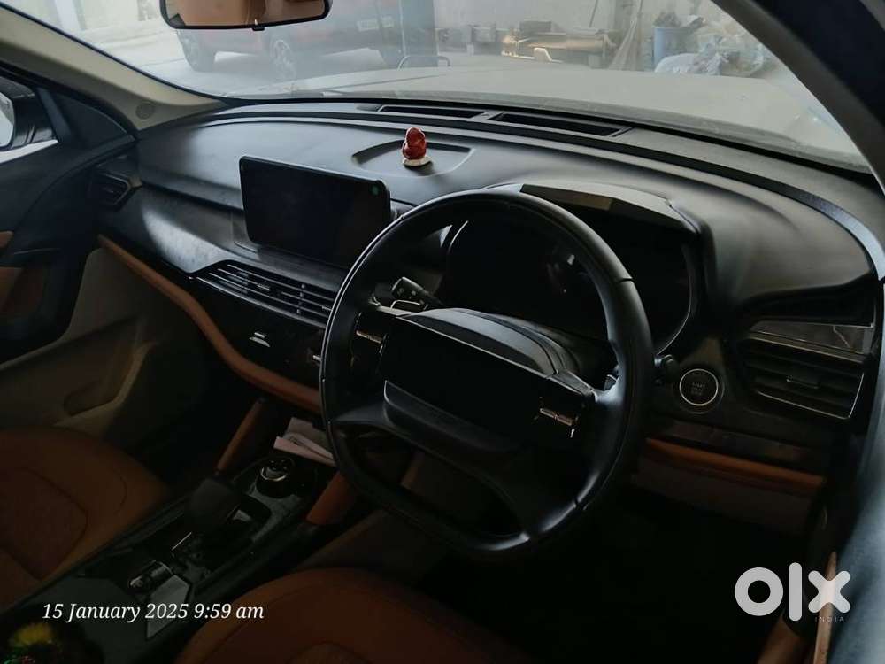 Brand New Cindition Tata Safari Less Driven