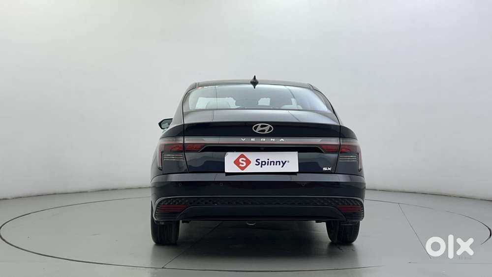 Hyundai Verna 1.5 Sx Petrol Mt, 2023, Petrol