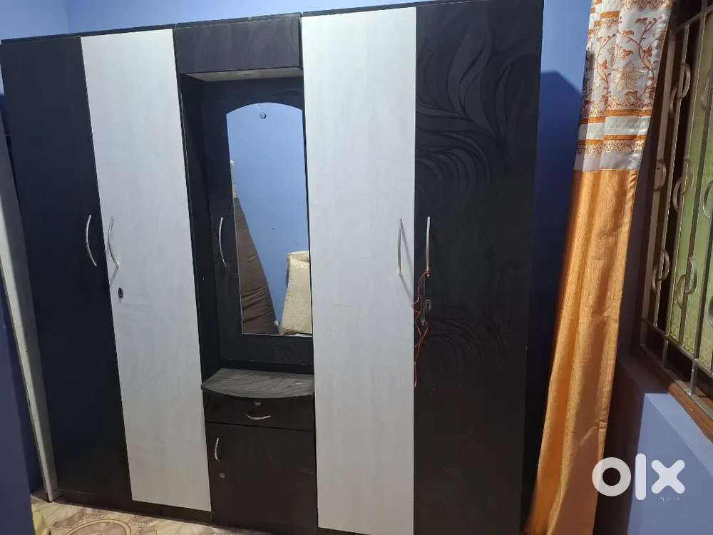 Selling of wardrobe