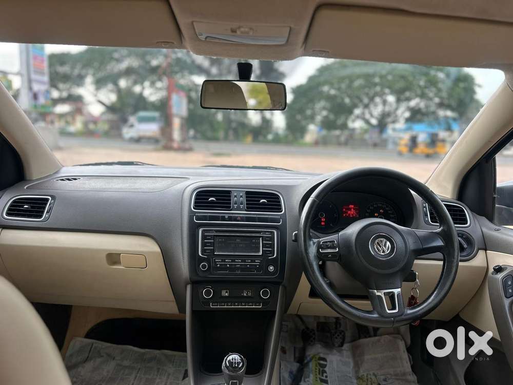 Volkswagen Vento Celeste 1.6 Highline, 2013, Diesel