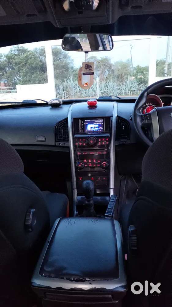 Mahindra Xuv500 2wd 2013