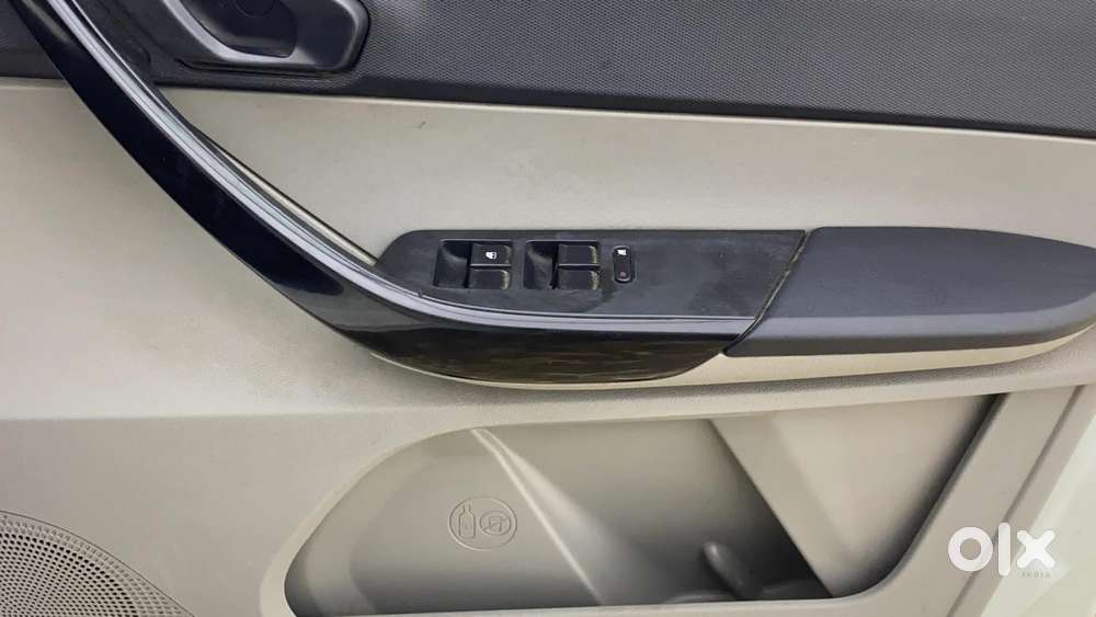 Tata Tiago 1.2 Revotron Xz, 2019, Petrol