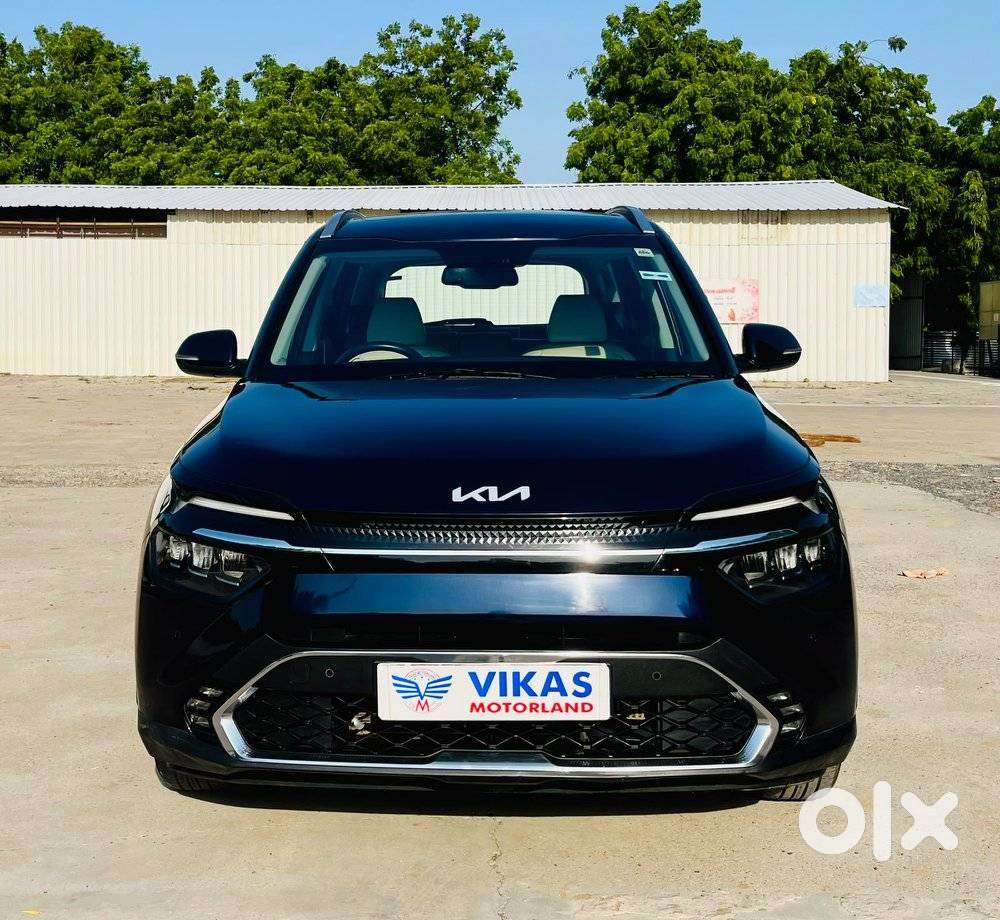 Kia Carens 1.4 Luxury Plus Dct 7 Str, 2022, Petrol