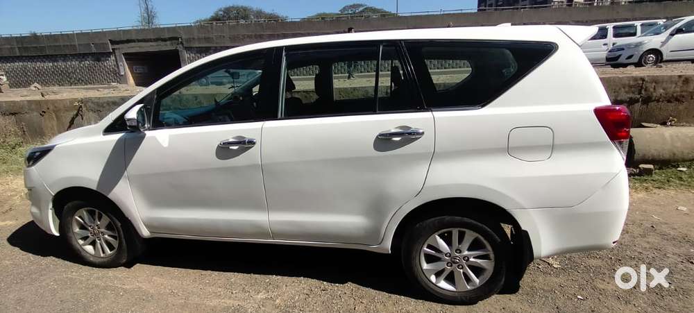 Toyota Innova Crysta 2.8 Gx At 8s, 2016, Diesel