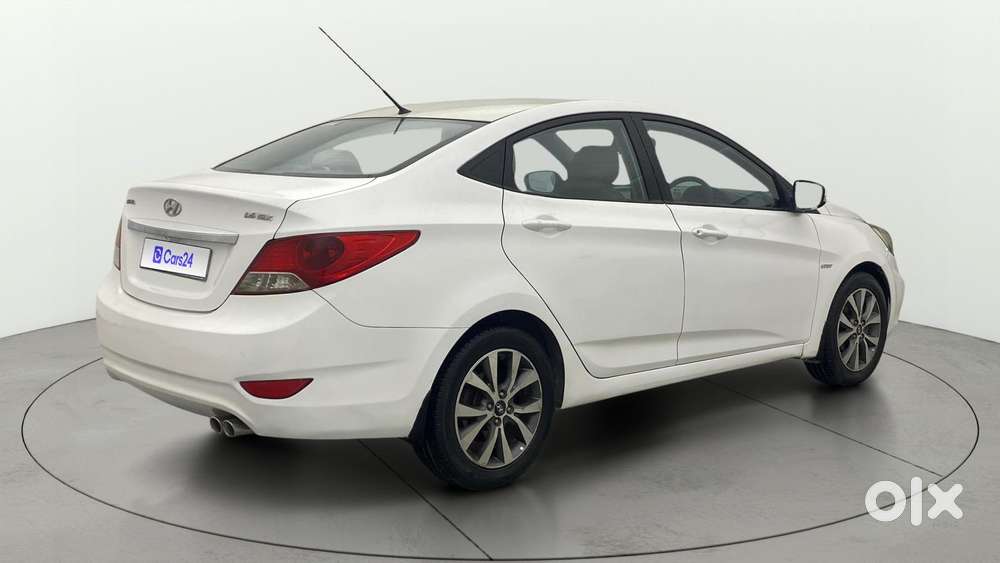 Hyundai Verna Fluidic 1.6 Vtvt Sx, 2013, Petrol
