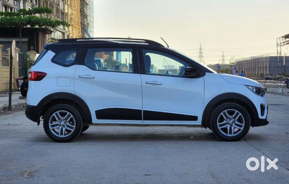 Renault Triber Rxz, 2024, Petrol