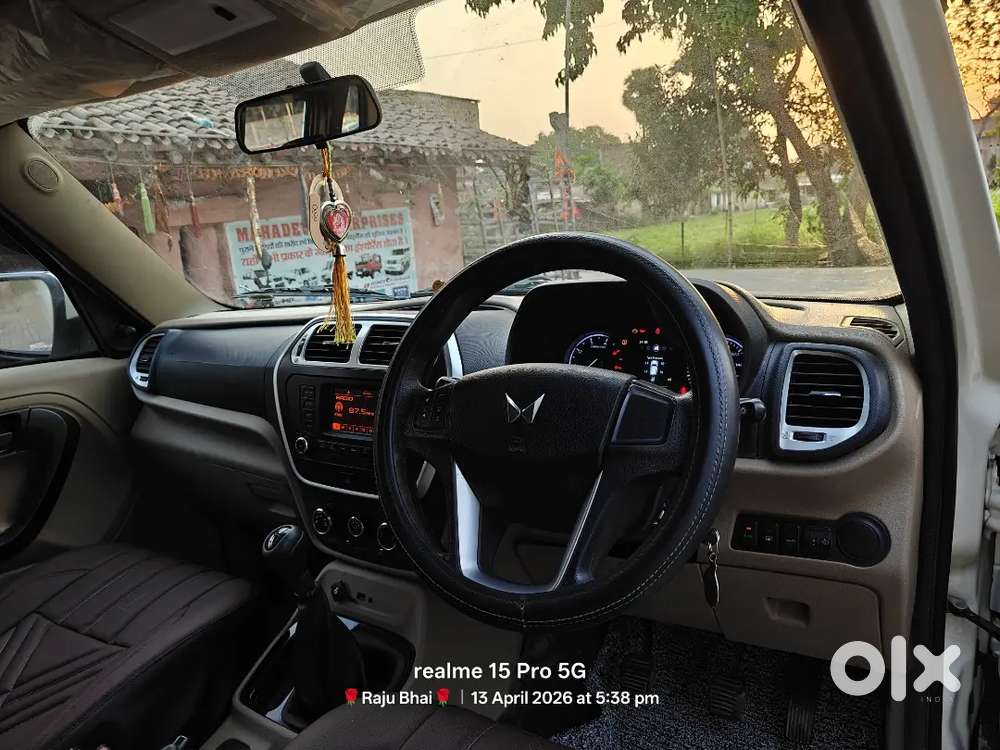 Mahindra Blero Neo N8