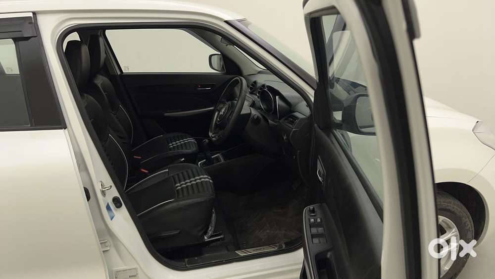 Maruti Suzuki Swift 1.3 Zxi, 2023, Petrol