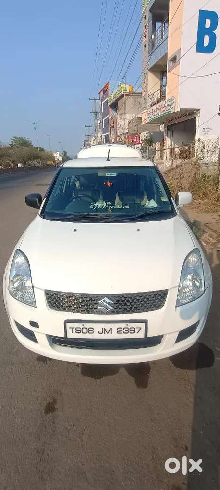 Maruti Suzuki Swift Dzire Tour 2015 Diesel 195000 Km Driven