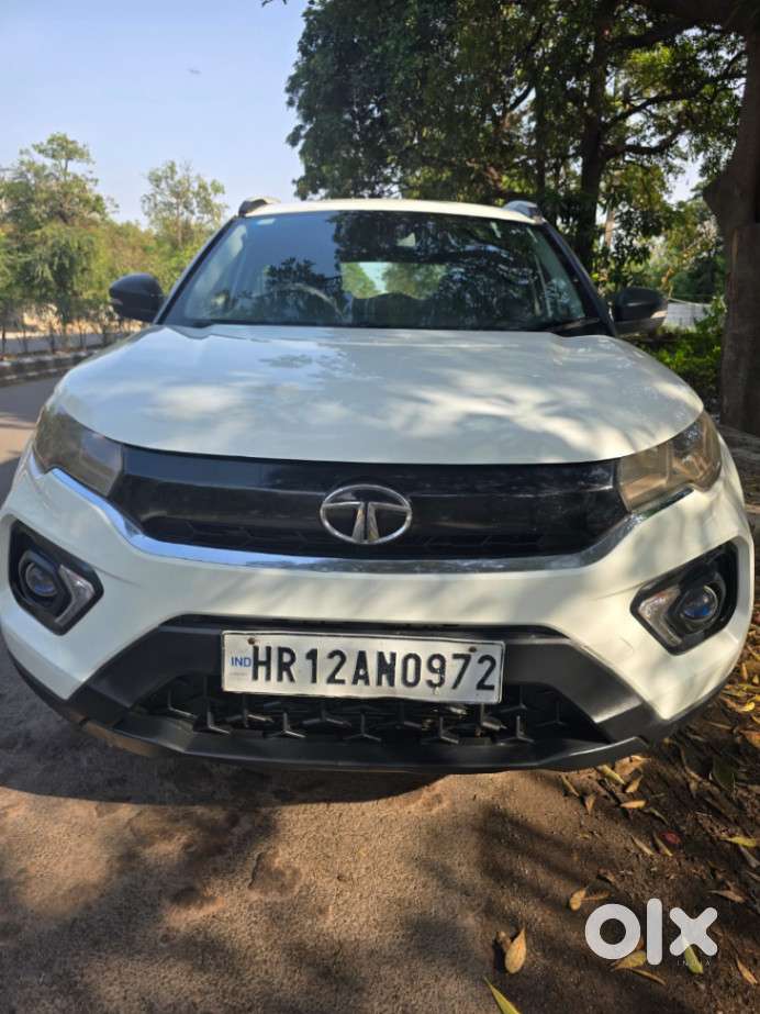 Tata Nexon 1.2 Revotron Xm (s), 2021, Petrol