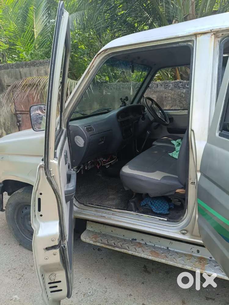 Toyota Qualis 2005