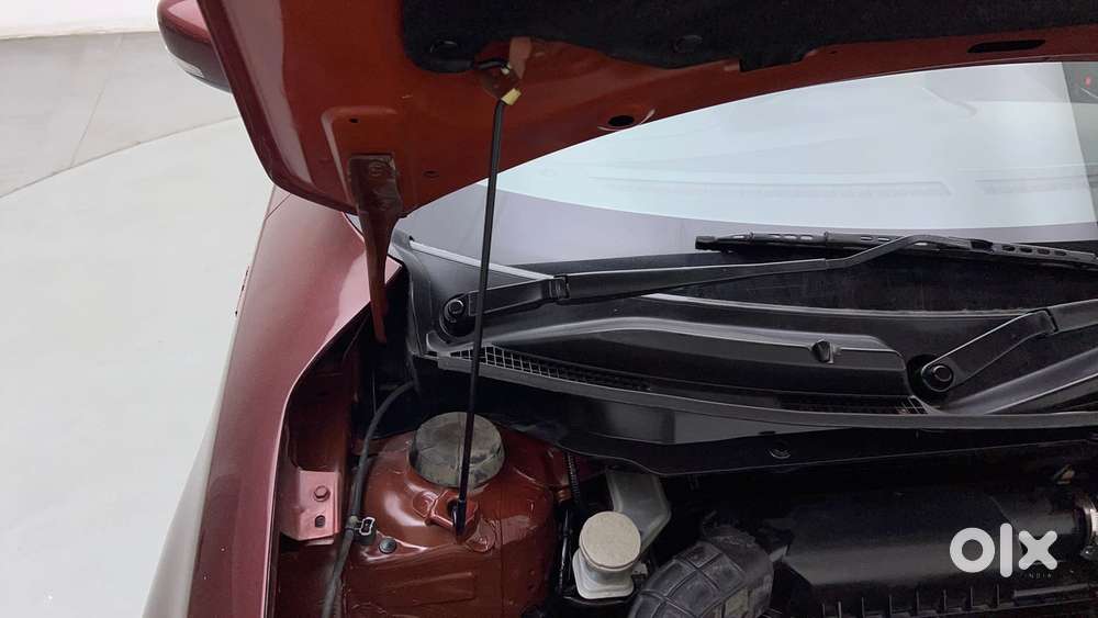 Maruti Suzuki Dzire 1.2 Vxi, 2019, Petrol