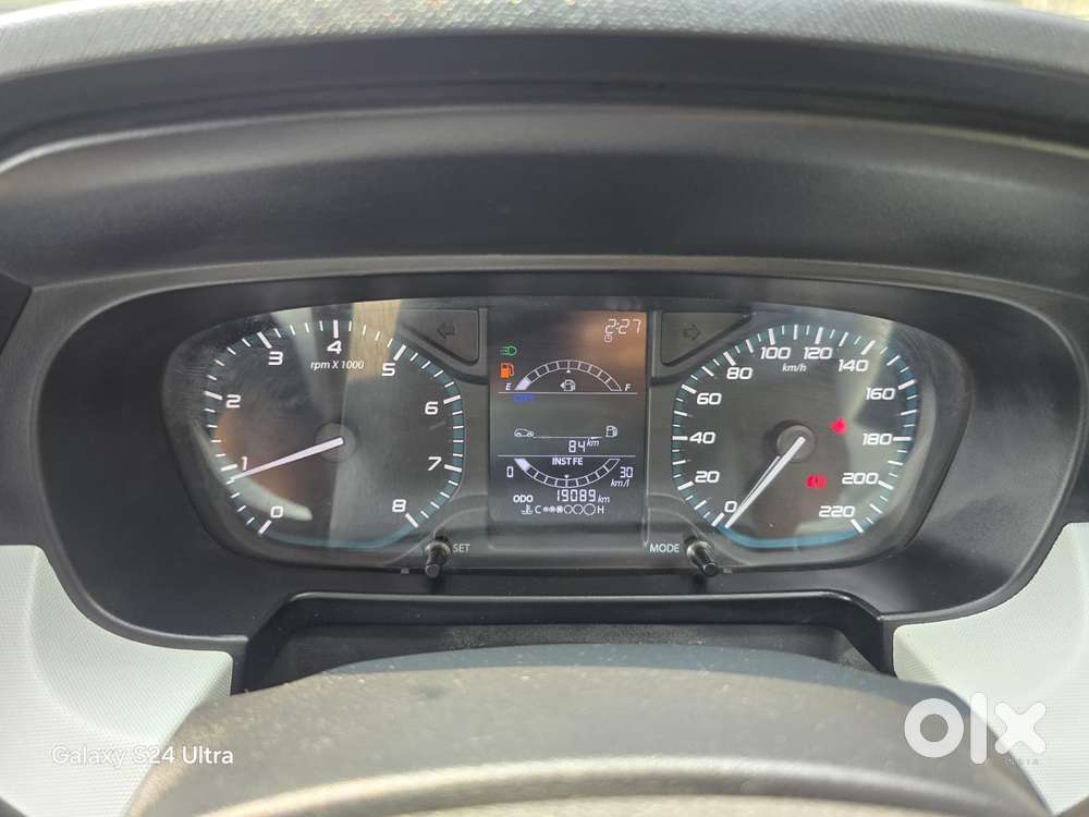 Tata Punch Accomplished, 2022, Petrol