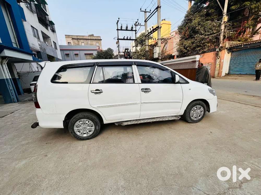 Toyota Innova 2016 Diesel Well Maintained