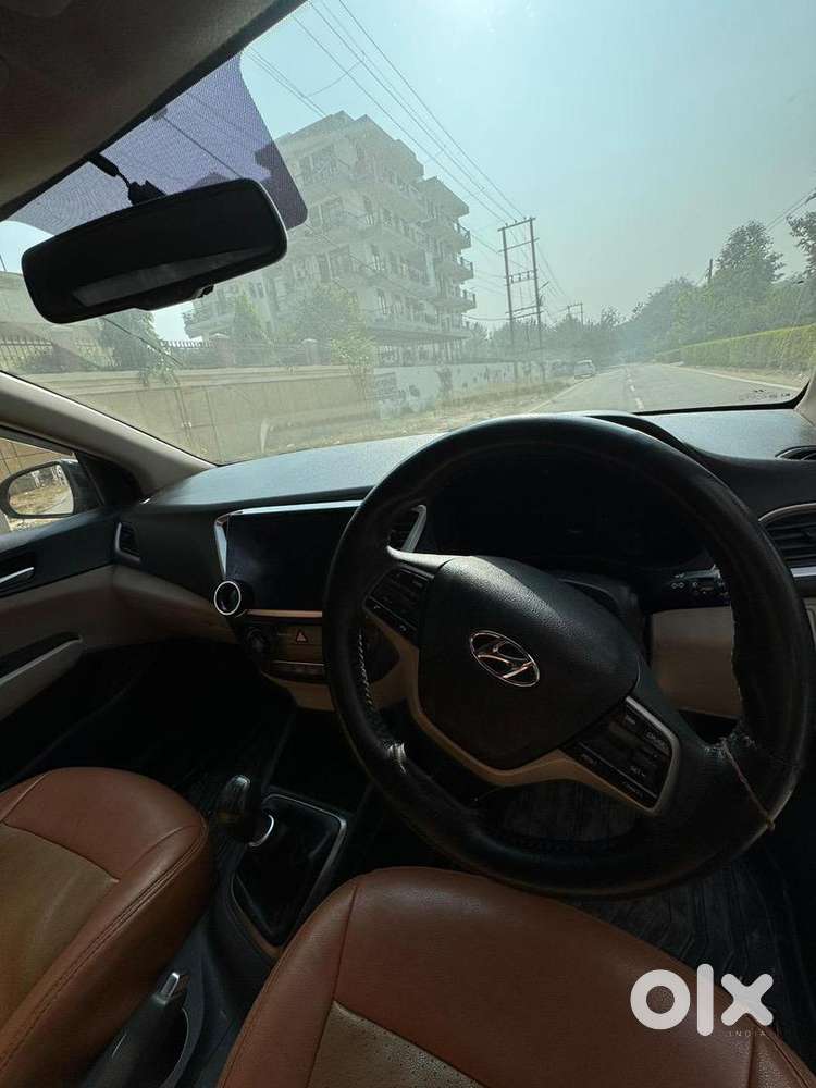 Hyundai Verna 2019 Desiel Good Condition (black)