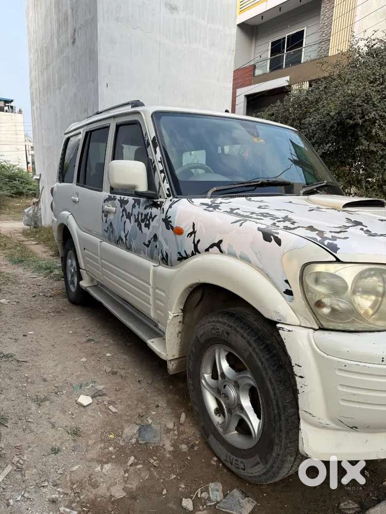 Mahindra Scorpio Classic 2008 Diesel 130000 Km Driven