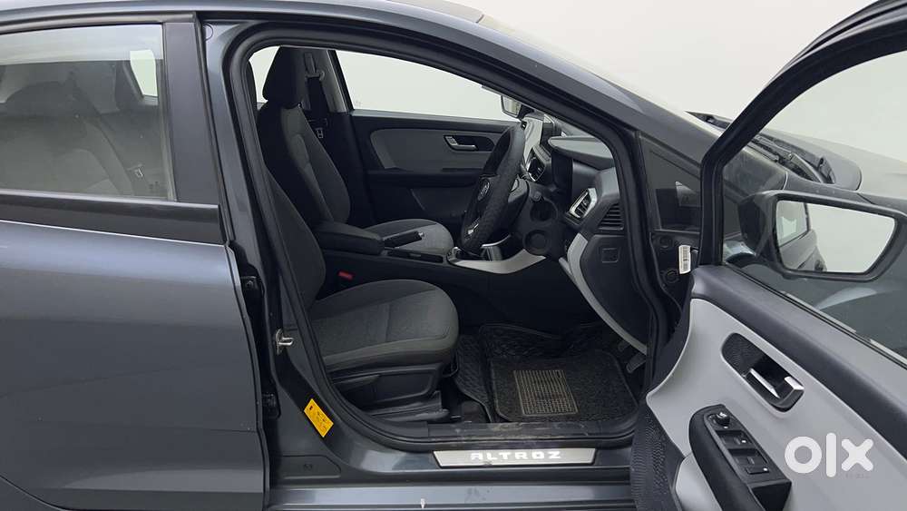 Tata Altroz Xz, 2020, Petrol