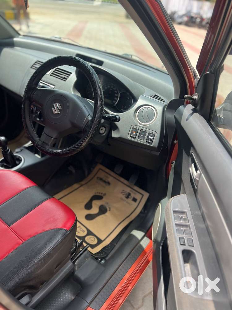 Maruti Suzuki Swift Vxi, 2011, Petrol
