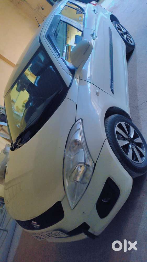 Maruti Suzuki Swift Lxi Option, 2016, Petrol