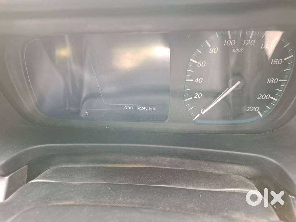 Tata Altroz Xz, 2022, Petrol