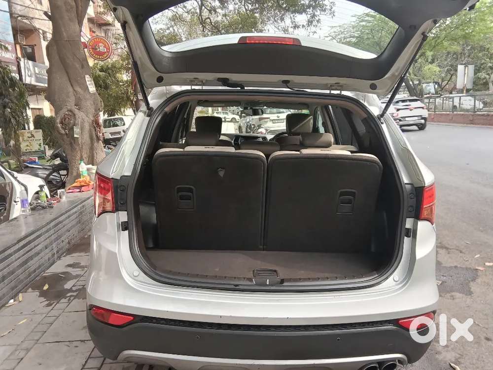 Hyundai Santa Fe 2015 Diesel 95079 Km Driven