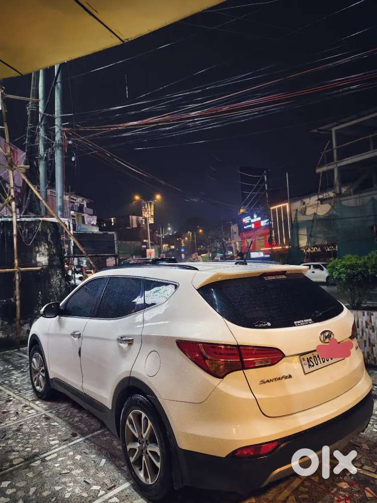 Hyundai Santa Fe 2016 Diesel Automatic, 70631 Km Driven