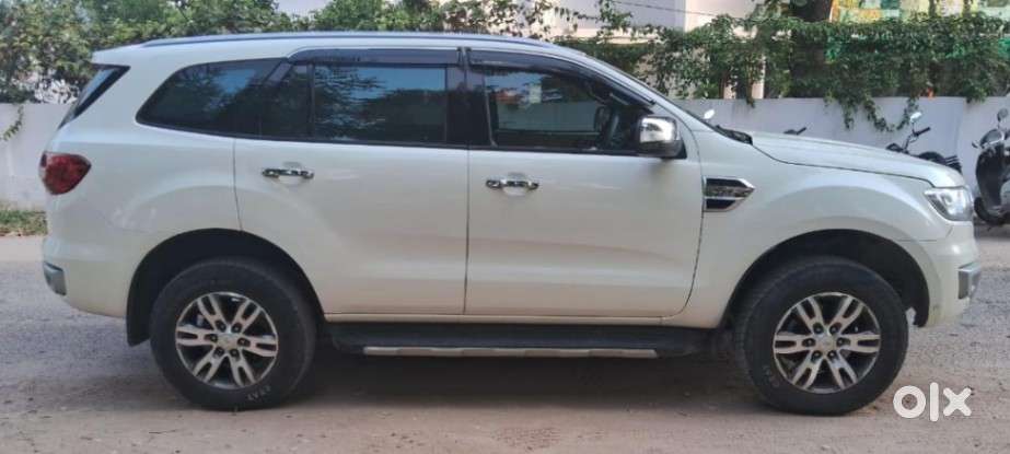 Ford Endeavour 3.2 Titanium At 4x4, 2017, Diesel