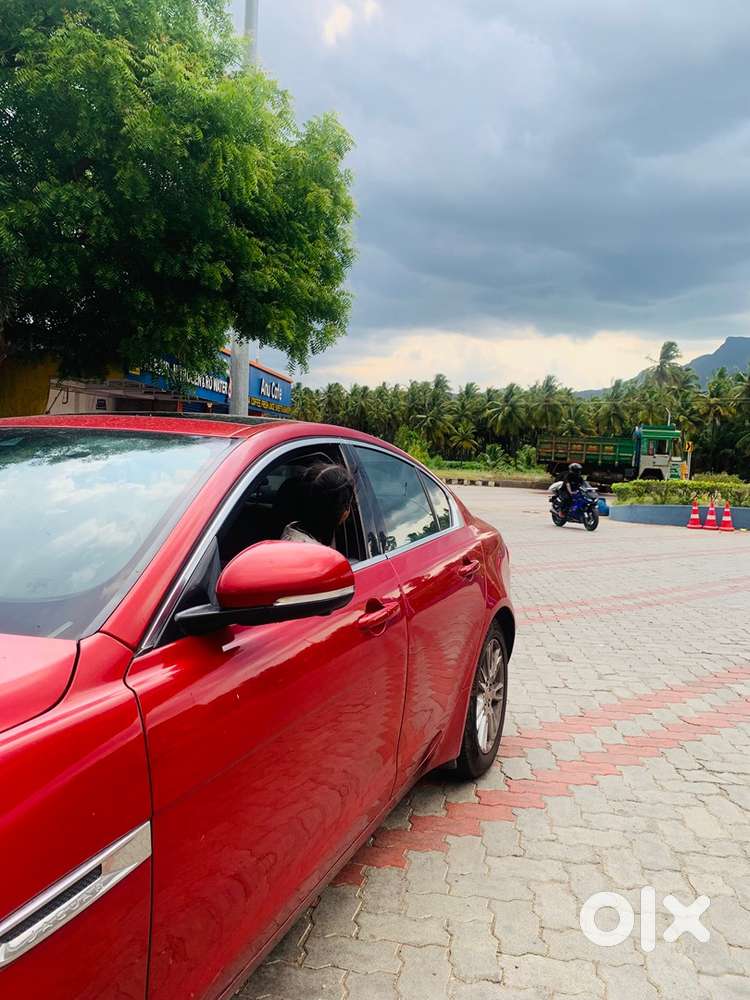 Jaguar Xe Petrol 2016