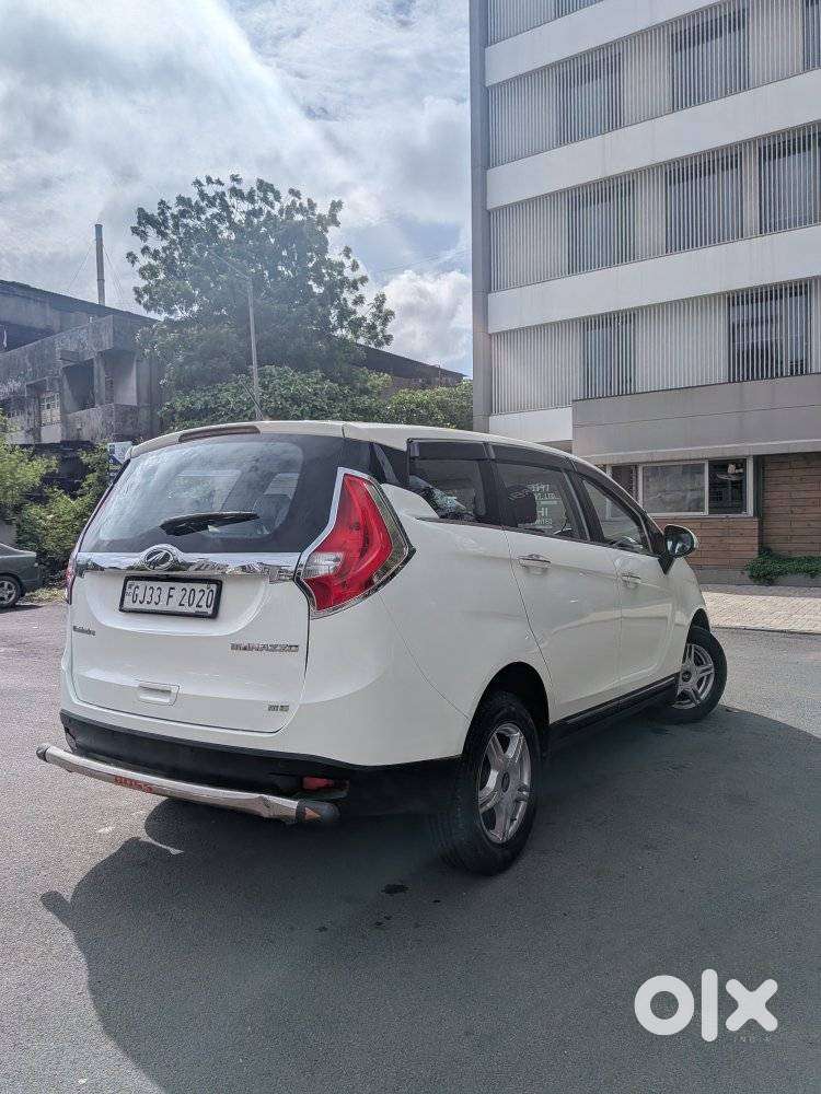 Mahindra Marazzo M6, 2020, Diesel