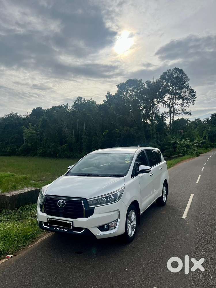 Toyota Innova Crysta 2016 December Diesel Automatic