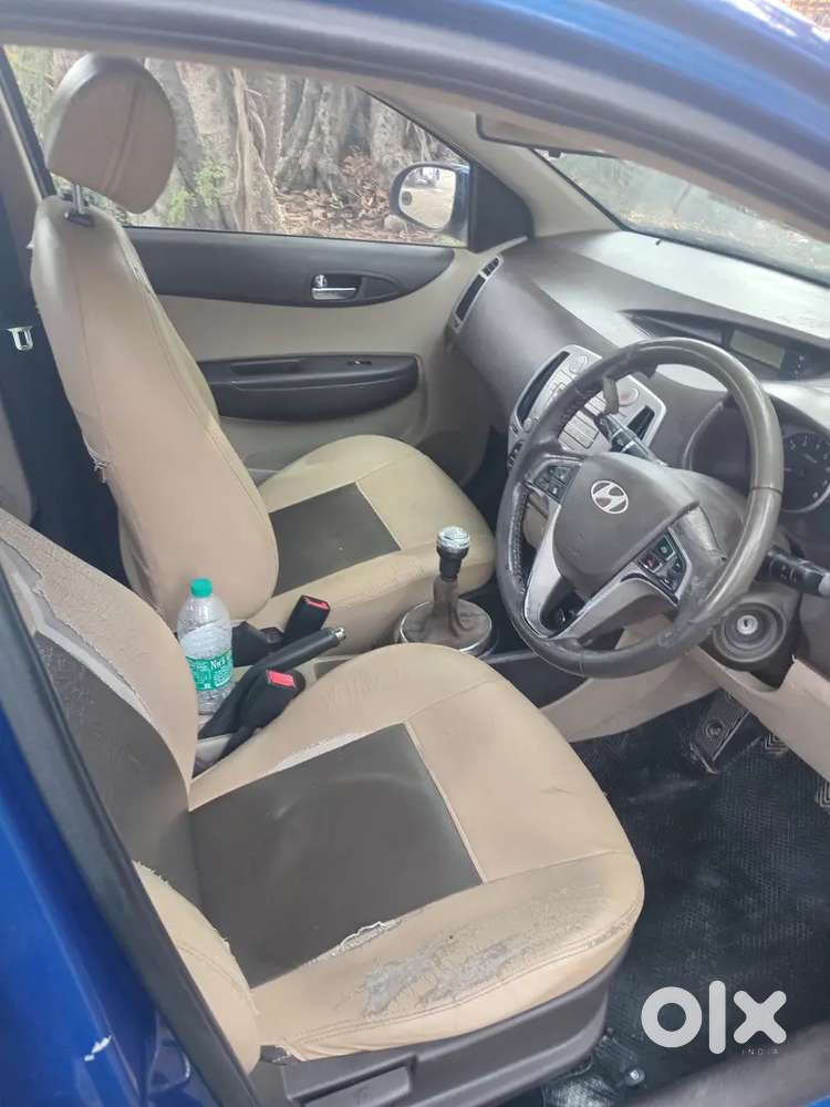 Hyundai I20 Sportz Petrol 2011