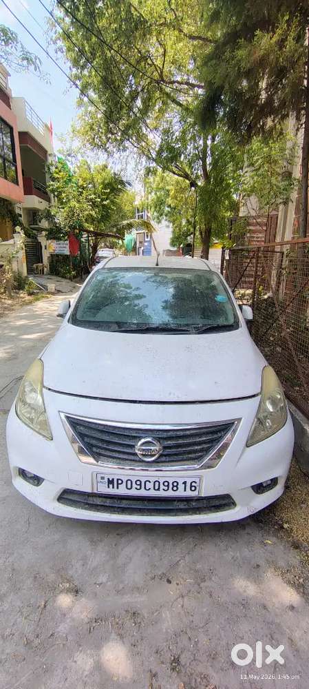 Nissan Sunny 2015
