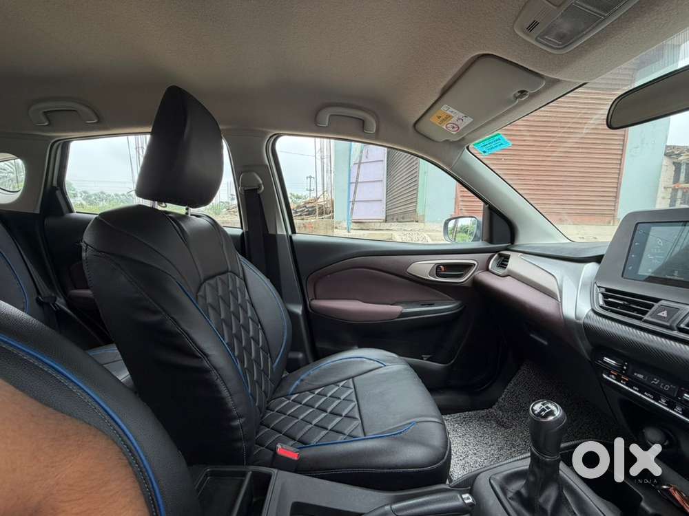 Maruti Suzuki Fronx Petrol 2025