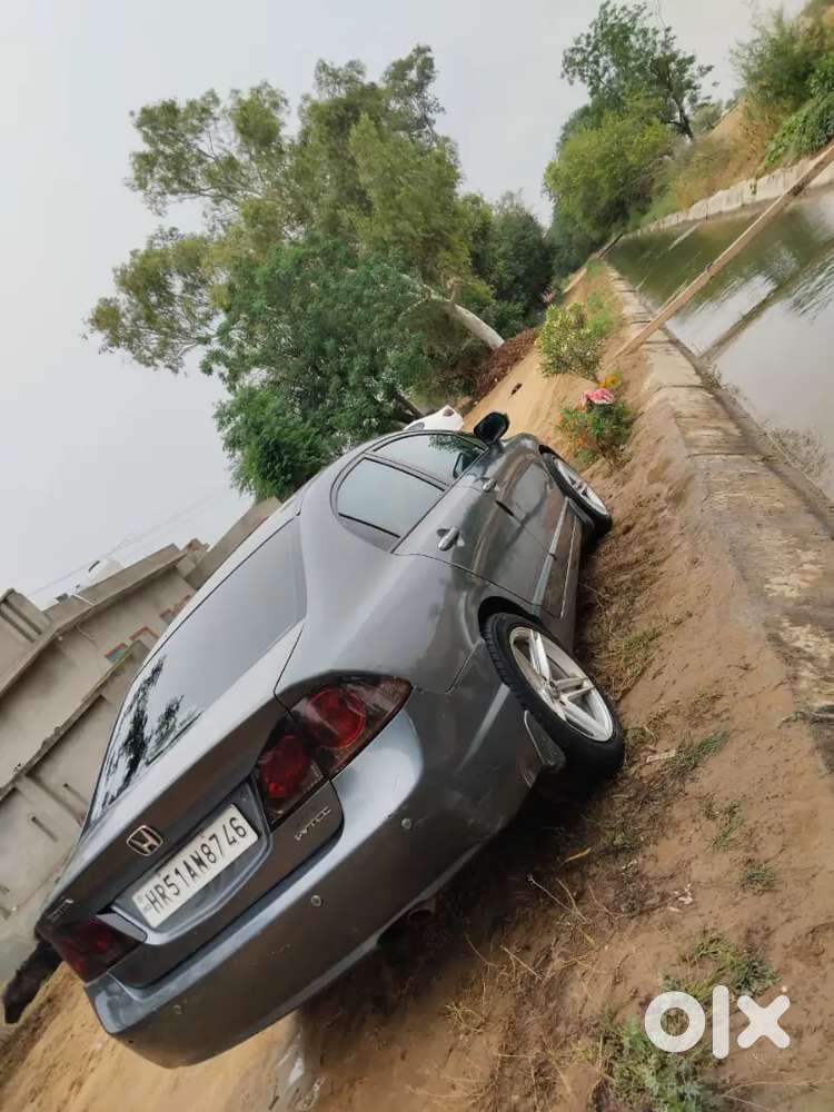 Honda Civic 2011 Cng & Hybrids 125000 Km Driven