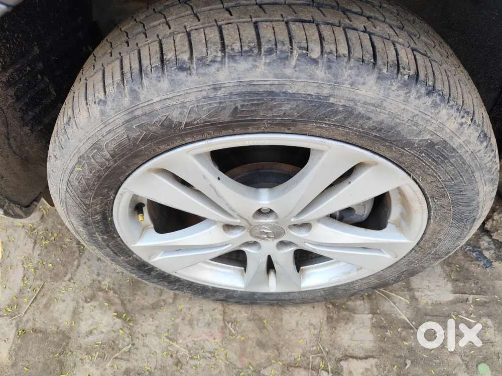 Hyundai Santa Fe 2013 Diesel 82000 Km Driven