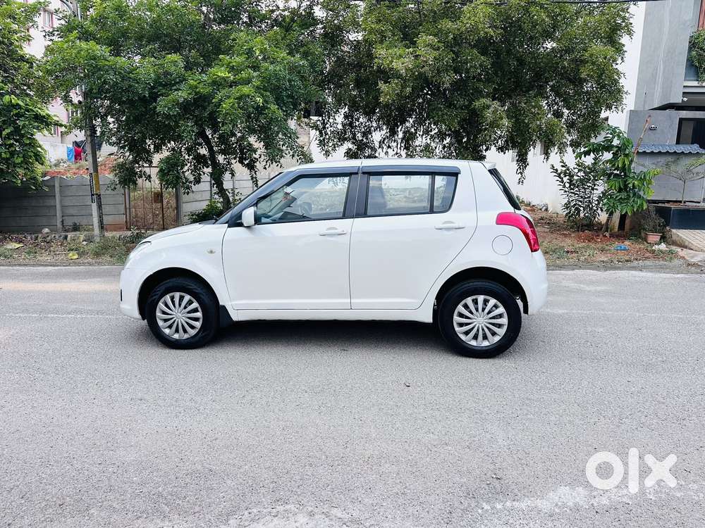 Maruti Suzuki Swift 1.2 Vxi (o), 2010, Petrol