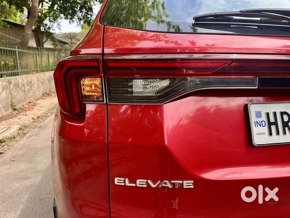 Honda Elevate Zx Cvt, 2023, Petrol